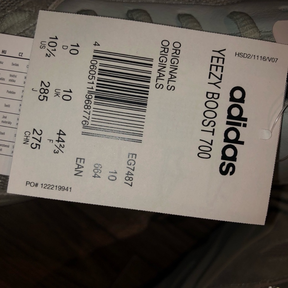 Yeezy Boost 700